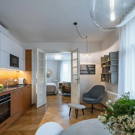 아파트 Days - Luxury In Hip Area - 