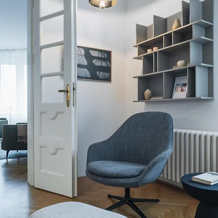 My Second Home Prague - Lucemburska 16, 25 * 프라하