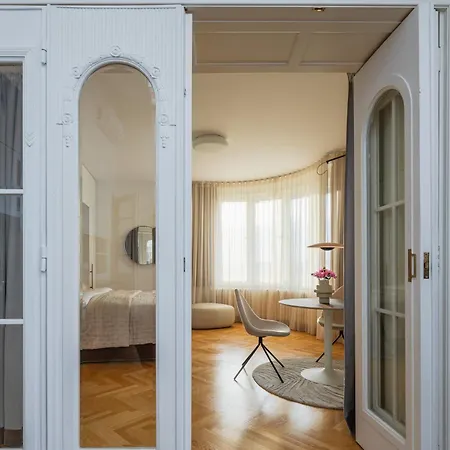 My Second Home Prague - Lucemburska 16, 25
