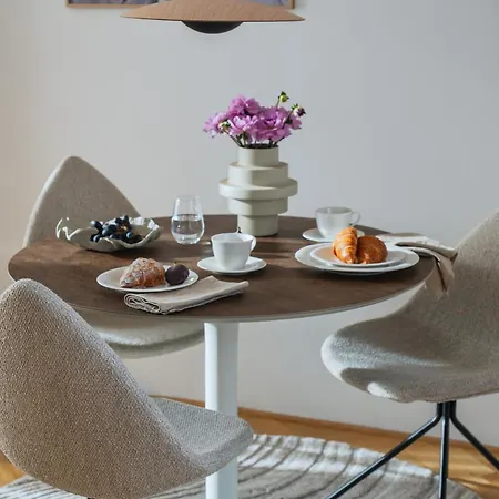 아파트 My Second Home Prague - Lucemburska 16, 25