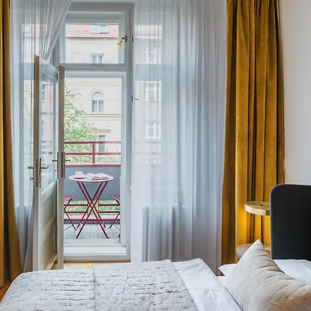 My Second Home Prague - Lucemburska 16 Residence Prague