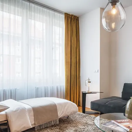 My Second Home Prague - Lucemburska 16 Residence